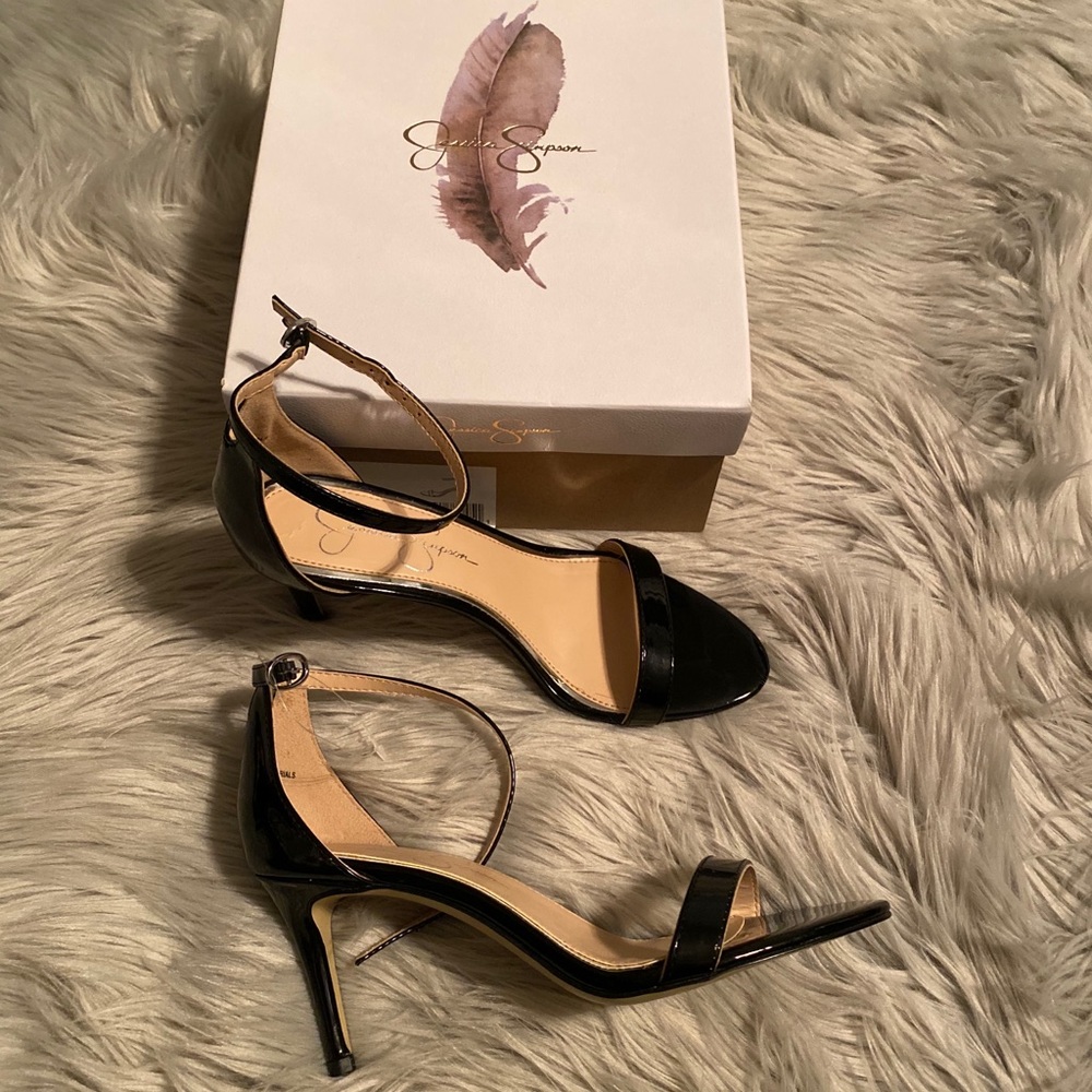 Jessica Simpson black heels